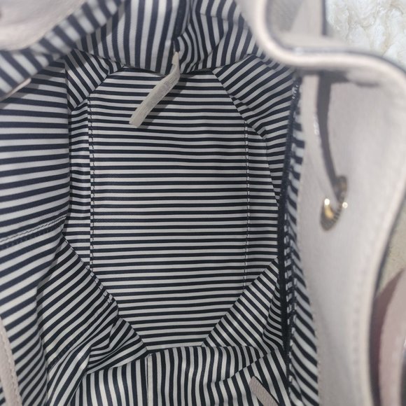Kate Spade draw string shoulder bag. - Picture 7 of 13